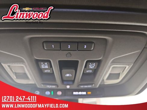 Used 2022 GMC Sierra 1500 SLT w/ SLT Convenience Package AWD/4WD image 29