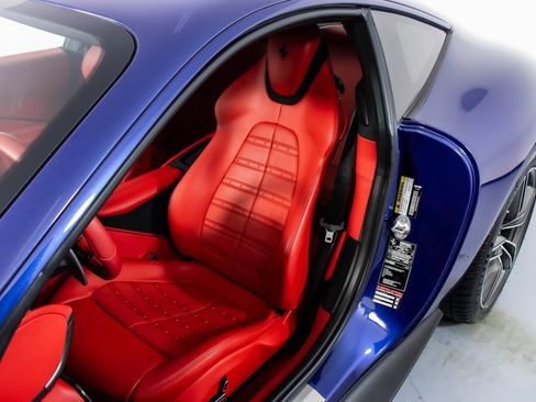 Certified 2022 Ferrari Roma image 42