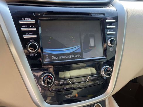 Used 2018 Nissan Murano SL w/ Cargo Package FWD image 9