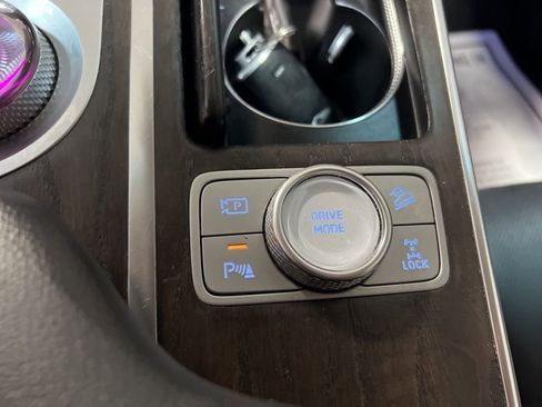 Used 2024 Genesis GV80 2.5T image 32