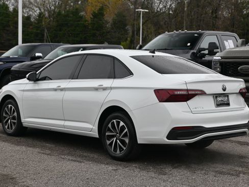 Used 2023 Volkswagen Jetta S image 11