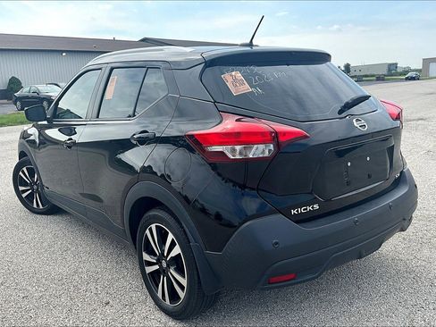 Used 2020 Nissan Kicks SV image 5