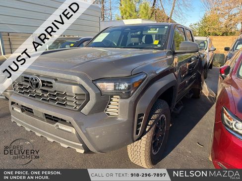 Used 2025 Toyota Tacoma TRD Off-Road image 1