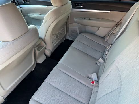 Used 2014 Subaru Outback 2.5i Premium image 4