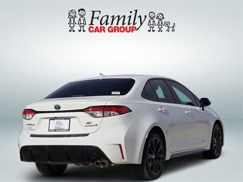 Used 2024 Toyota Corolla SE image 4