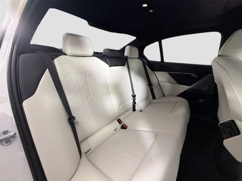 New 2026 BMW 530i w/ M Sport Package RWD image 27