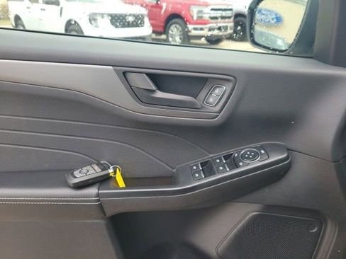 Used 2025 Ford Escape Active image 14
