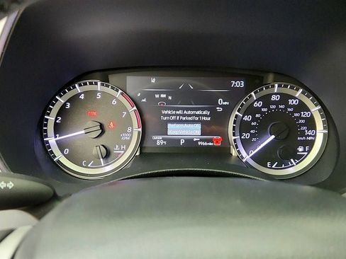 Used 2024 Toyota Highlander XLE AWD/4WD image 15