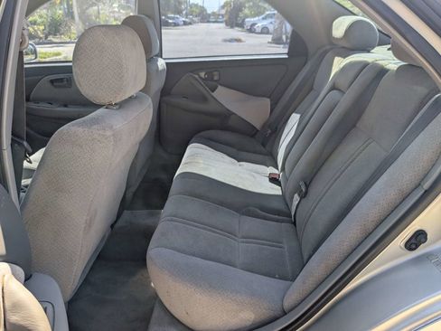 Used 2000 Toyota Camry FWD image 14