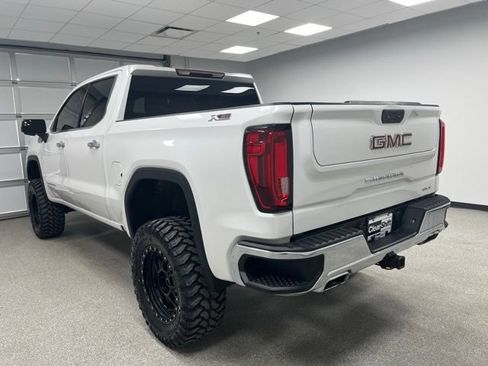 Used 2020 GMC Sierra 1500 SLT w/ X31 Off-Road Package AWD/4WD image 8