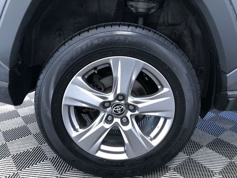 Used 2022 Toyota RAV4 XLE image 9