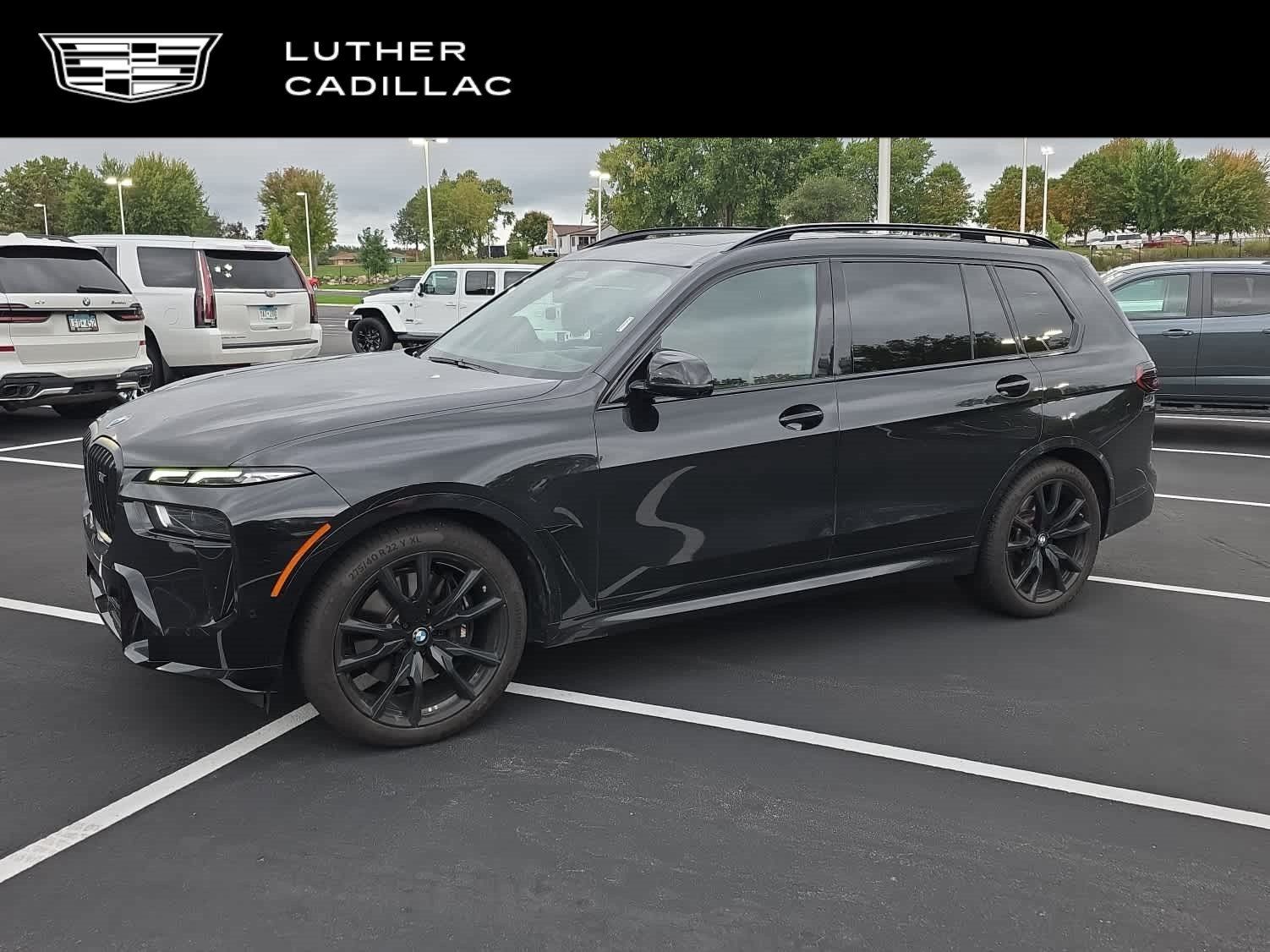 Used 2023 BMW X7 M60i w/ Executive Package AWD/4WD image 1