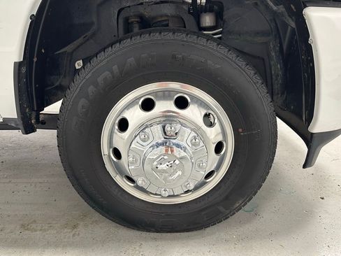 Used 2024 RAM 3500 Laramie image 61