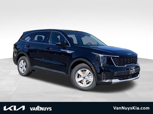 New 2026 Kia Sorento LX FWD image 1