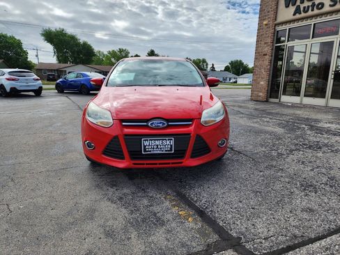 Used 2014 Ford Focus SE w/ Equipment Group 201A FWD image 7