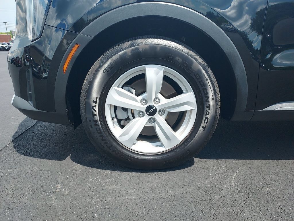 Used 2026 Kia Sorento LX FWD image 11