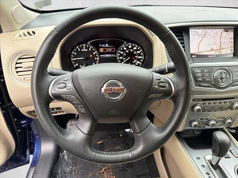 Used 2018 Nissan Pathfinder SL w/ SL Premium Package image 14