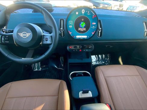 Used 2025 MINI Cooper Countryman S w/ Comfort Package Max image 15