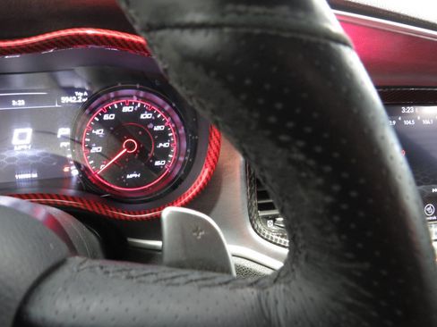 Used 2017 Dodge Charger R/T RWD image 13