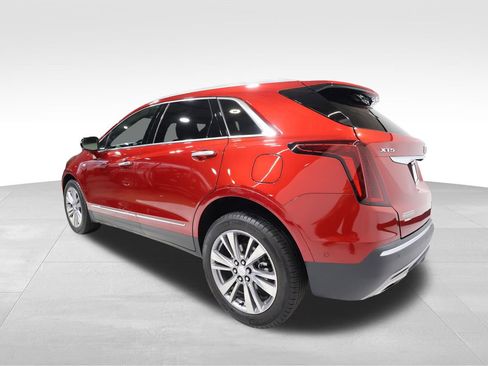 Certified 2025 Cadillac XT5 Premium Luxury w/ Technology Package AWD/4WD image 2