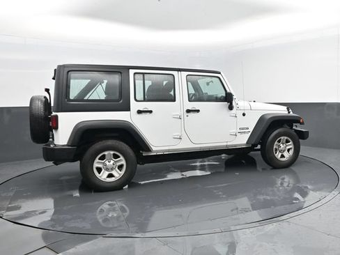 Used 2017 Jeep Wrangler Unlimited Sport AWD/4WD image 19