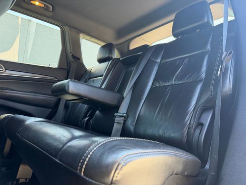 Used 2015 Jeep Grand Cherokee Limited image 10