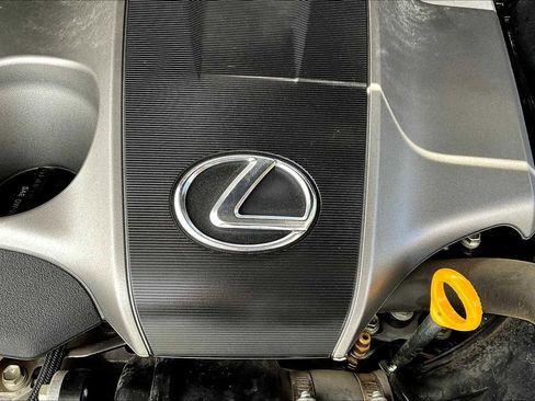 Used 2016 Lexus NX 200t image 32