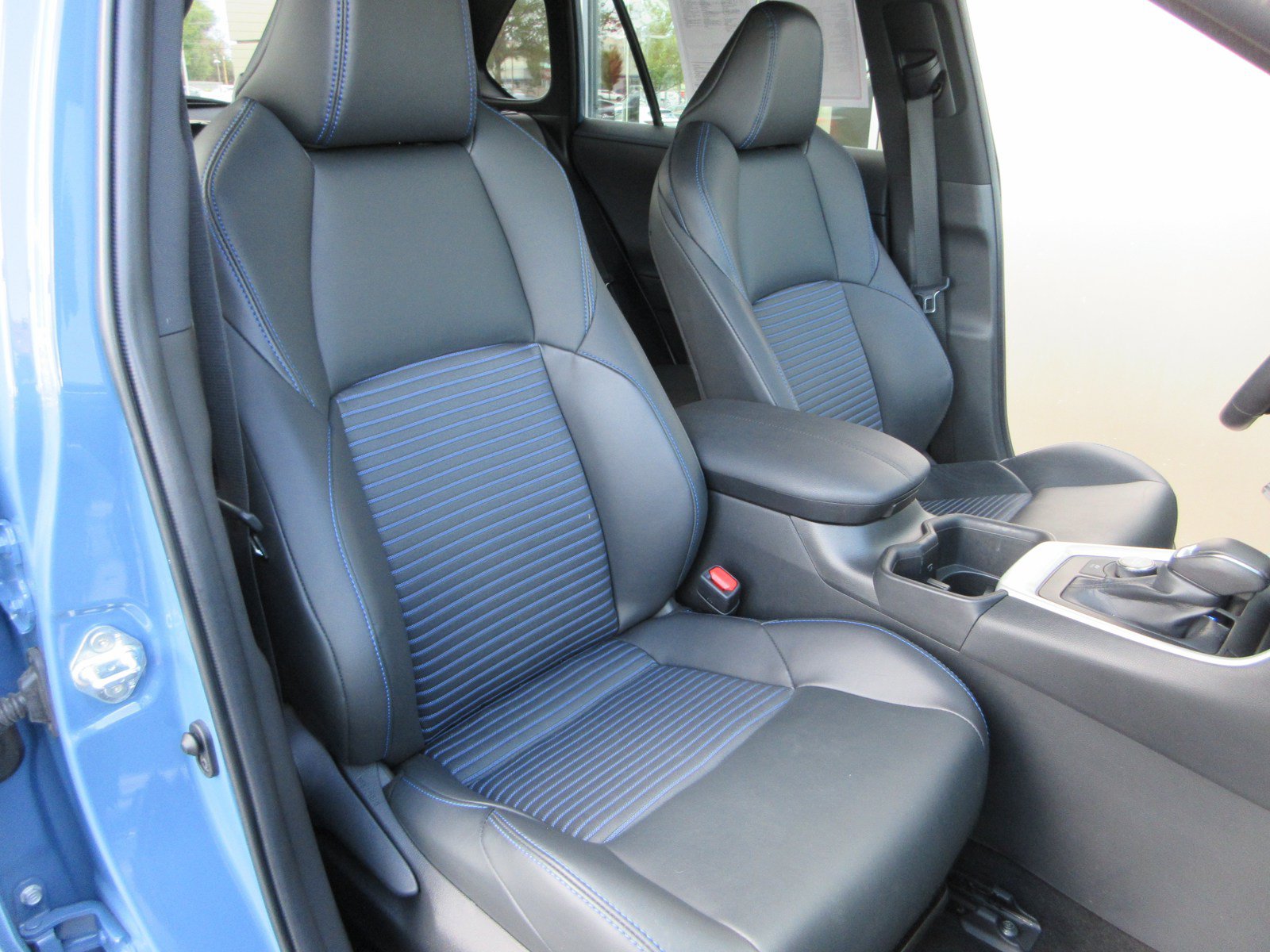 Used 2024 Toyota RAV4 XSE w/ Advanced Technology Package AWD/4WD image 25