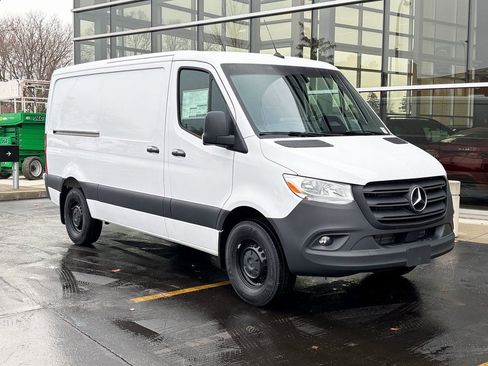 Used 2026 Mercedes-Benz Sprinter 2500 image 1