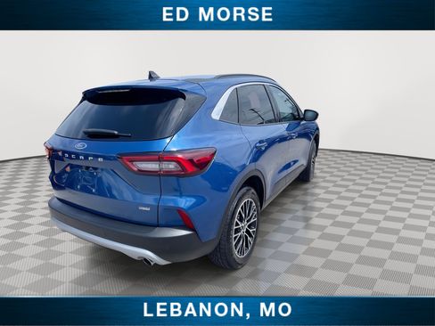 Certified 2023 Ford Escape SE FWD image 8