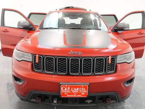 Used 2018 Jeep Grand Cherokee Trailhawk w/ Trailhawk Luxury Group image 34