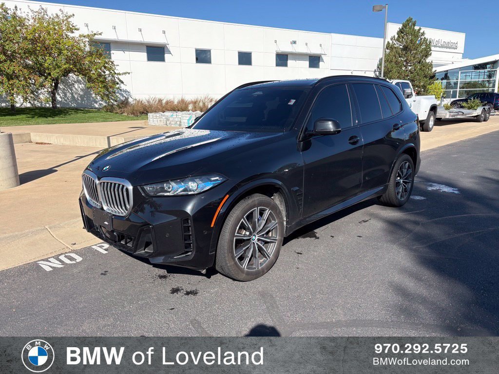 Used 2025 BMW X5 xDrive40i w/ M Sport Package AWD/4WD image 1