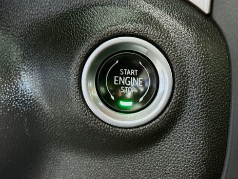 Used 2022 Chevrolet Silverado 1500 Custom image 19