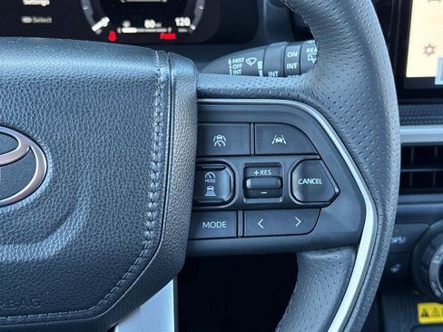 New 2025 Toyota 4Runner Limited image 27