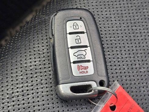 Used 2016 Hyundai Veloster Turbo image 34