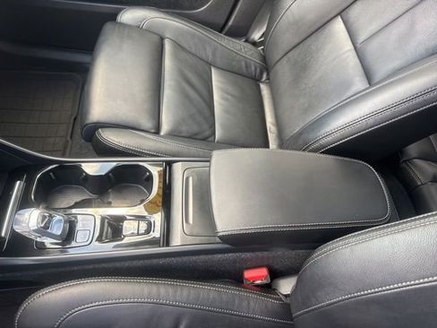 Used 2023 Volvo XC40 B5 Plus w/ Climate Package AWD/4WD image 20
