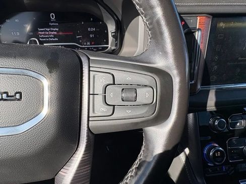 Used 2023 GMC Yukon XL Denali Ultimate AWD/4WD image 16