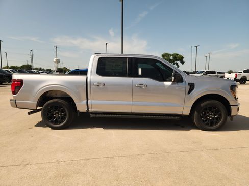 New 2026 Ford F150 XLT w/ Equipment Group 302A MID RWD image 7