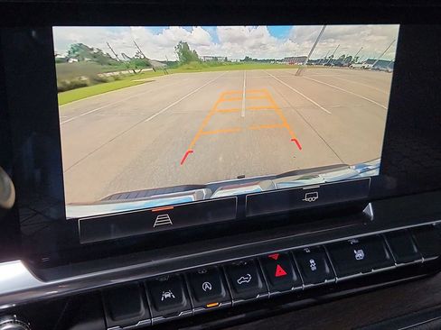 Used 2025 GMC Sierra 1500 SLT RWD image 22