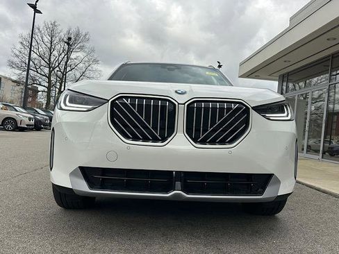 New 2026 BMW X3 xDrive30 w/ Premium Package image 2