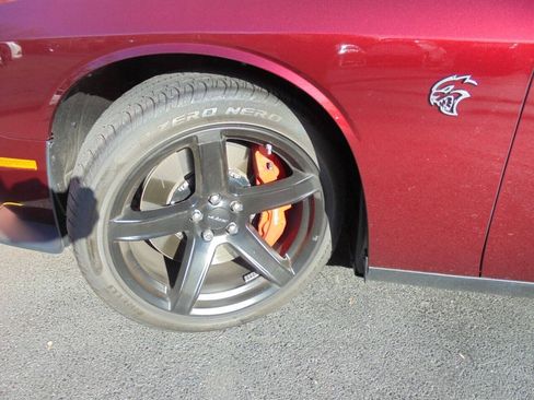 Used 2020 Dodge Challenger SRT Hellcat RWD image 29