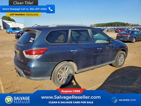 Used 2013 Nissan Pathfinder SV image 4