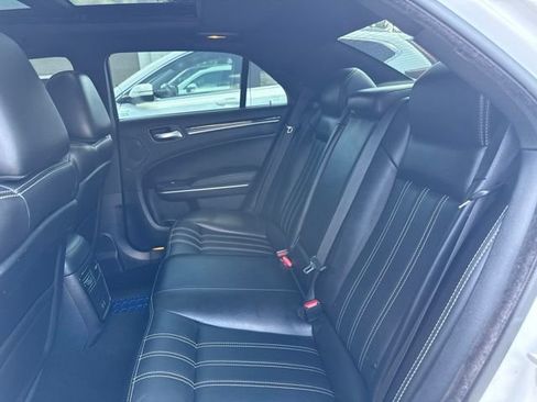 Used 2022 Chrysler 300 S RWD image 6