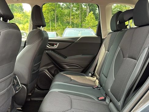 Used 2021 Subaru Forester Premium AWD/4WD image 22