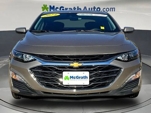 Used 2024 Chevrolet Malibu LT FWD image 2