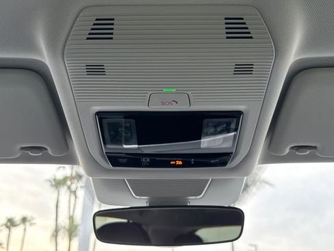 Used 2025 Volkswagen Tiguan S image 25