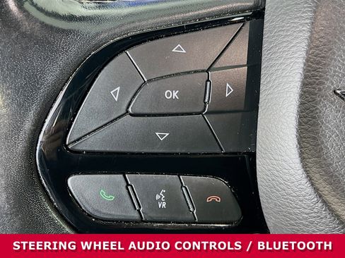 Used 2020 Chrysler Pacifica Touring w/ S Appearance Package FWD image 14