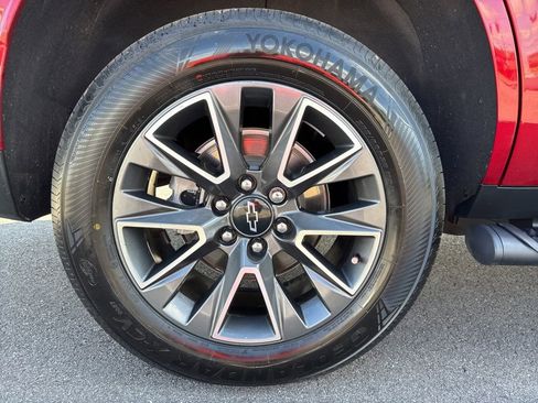 Used 2023 Chevrolet Tahoe Z71 w/ Luxury Package AWD/4WD image 14