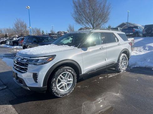 New 2026 Ford Explorer Active image 12