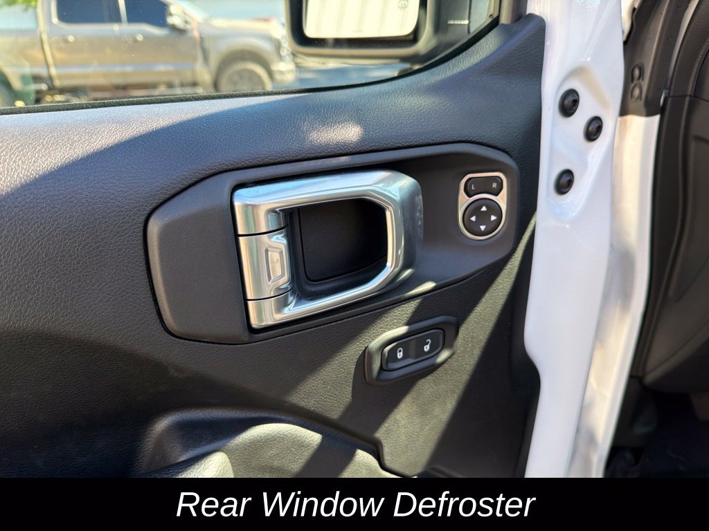 Used 2024 Jeep Wrangler Unlimited AWD/4WD image 14